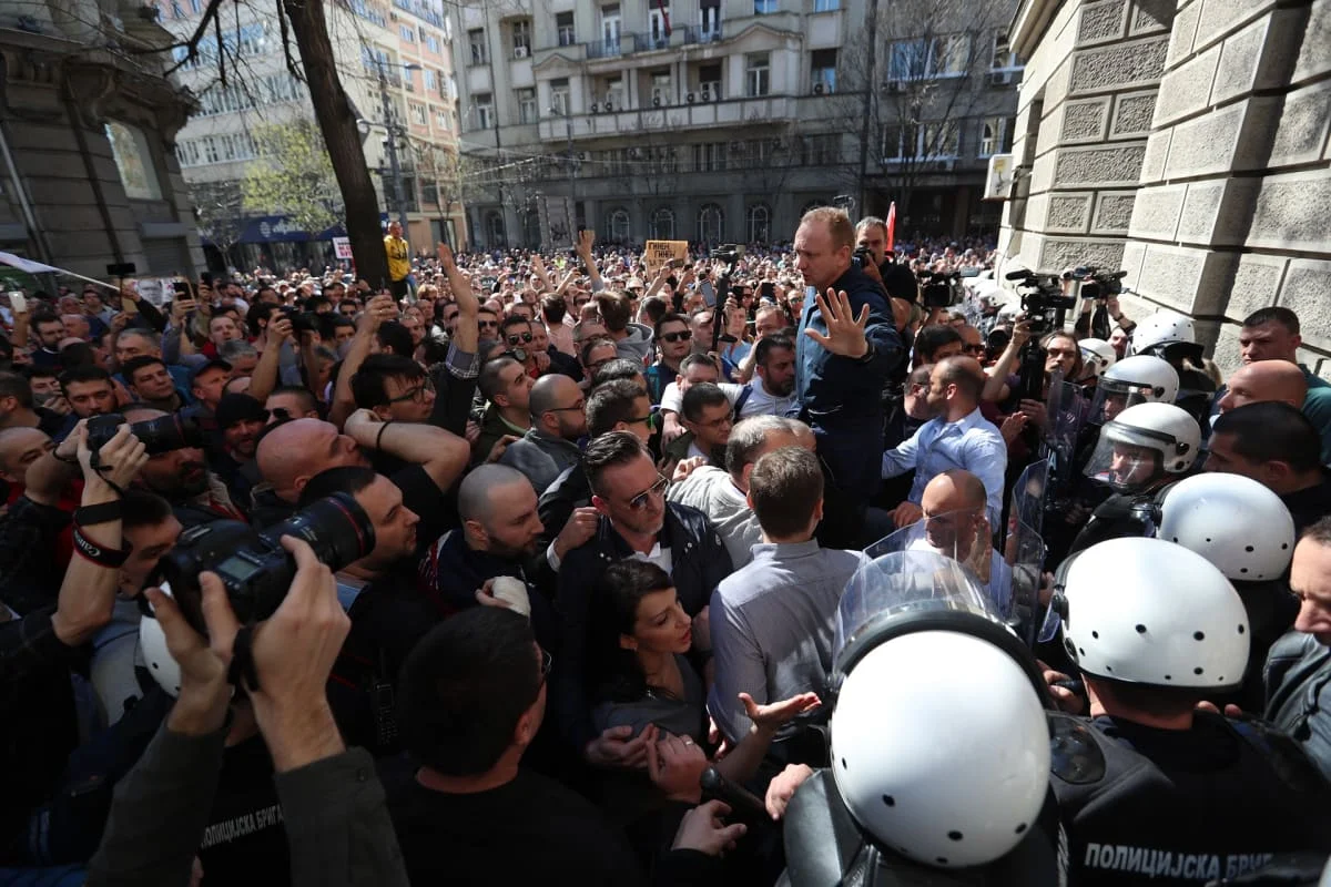 протест протести сърбия белград