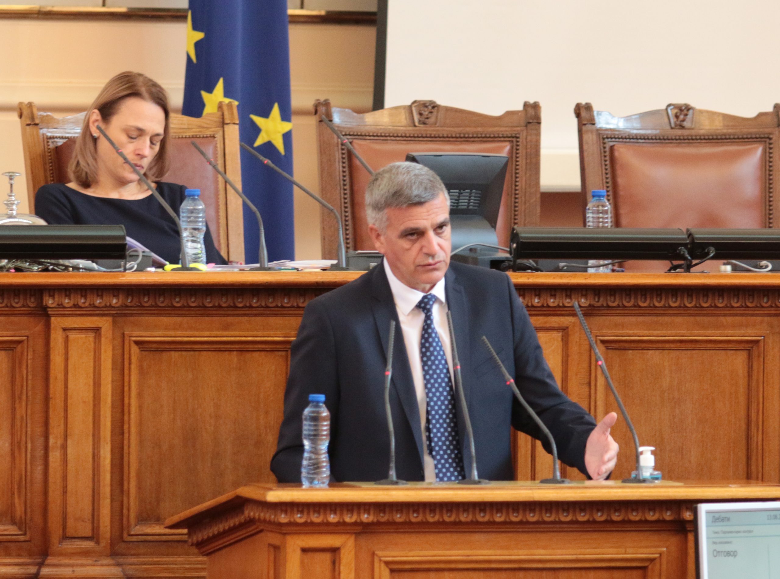 Парламент Стефан Янев министър - председател