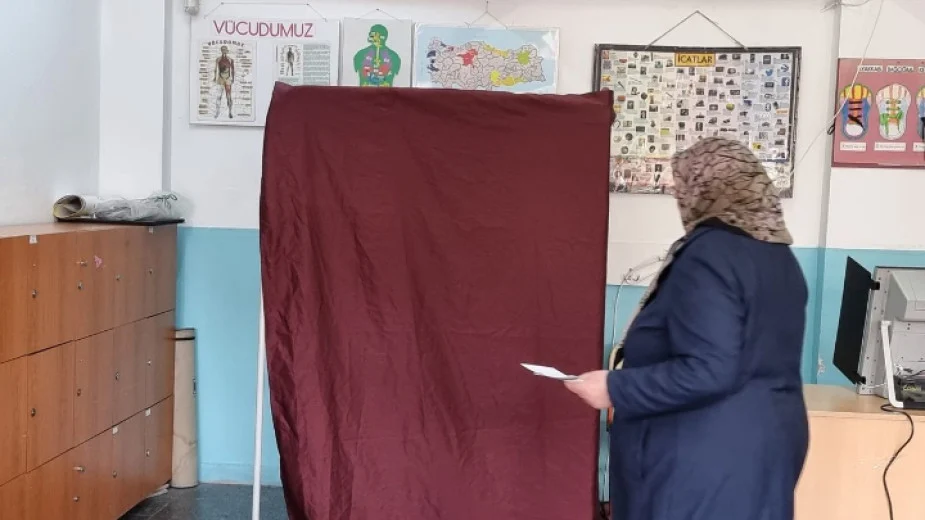 Гласуване в квартал "Пурсаклар" в Анкара.