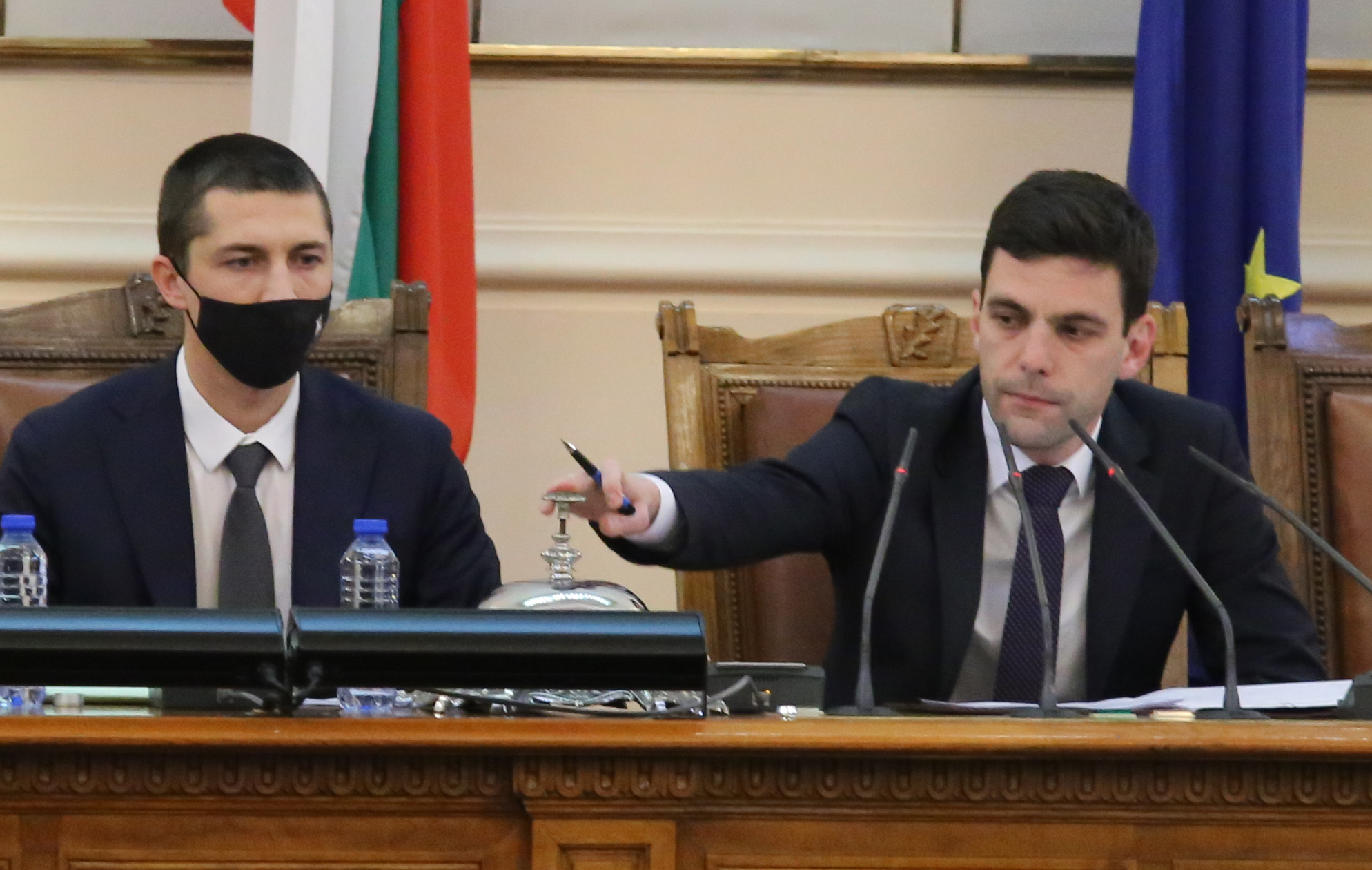 Парламент Никола Минчев