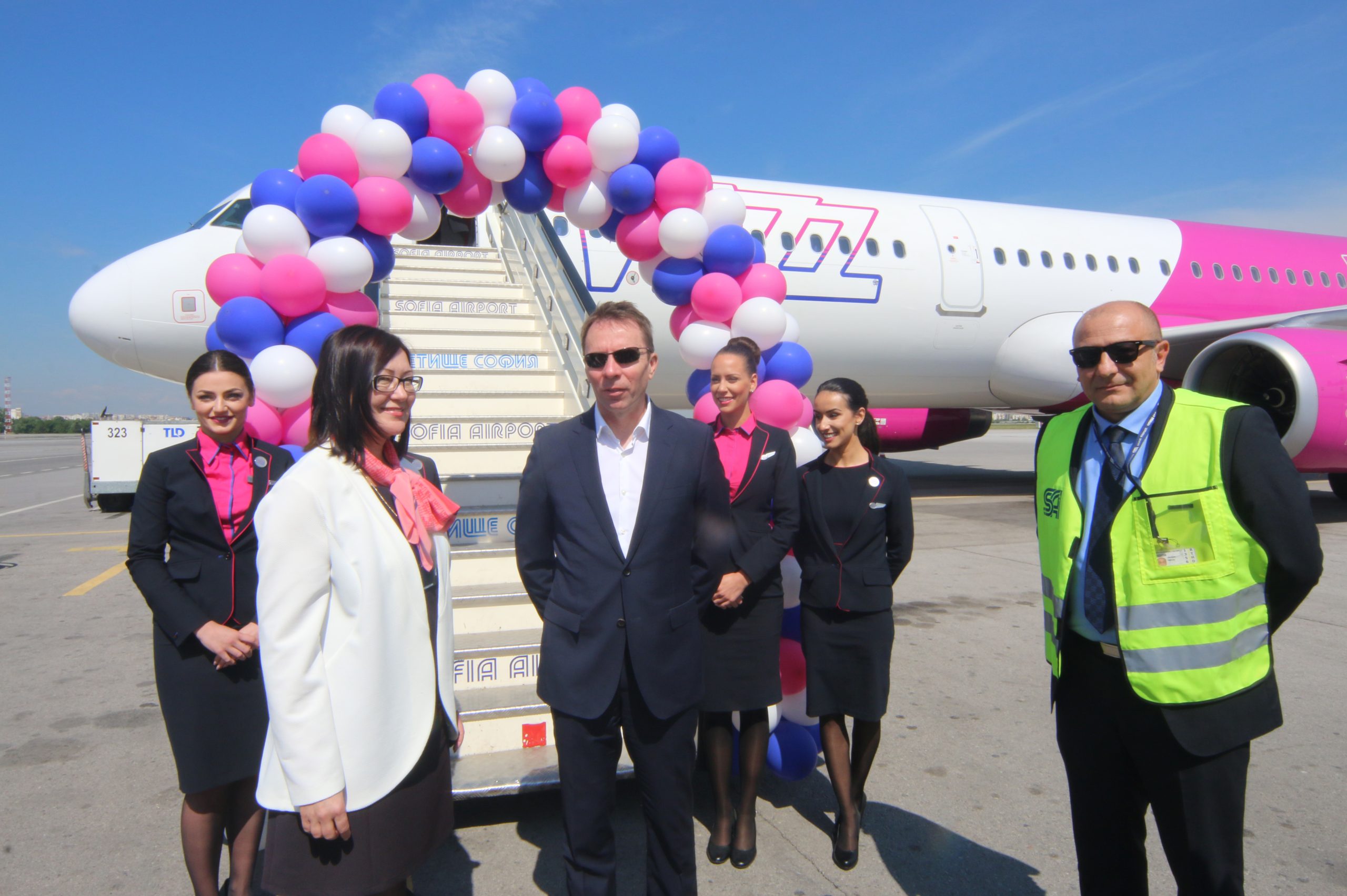 Пресконференция  по случай 10 години Wizz Air в България изпълнителен директор на компанията