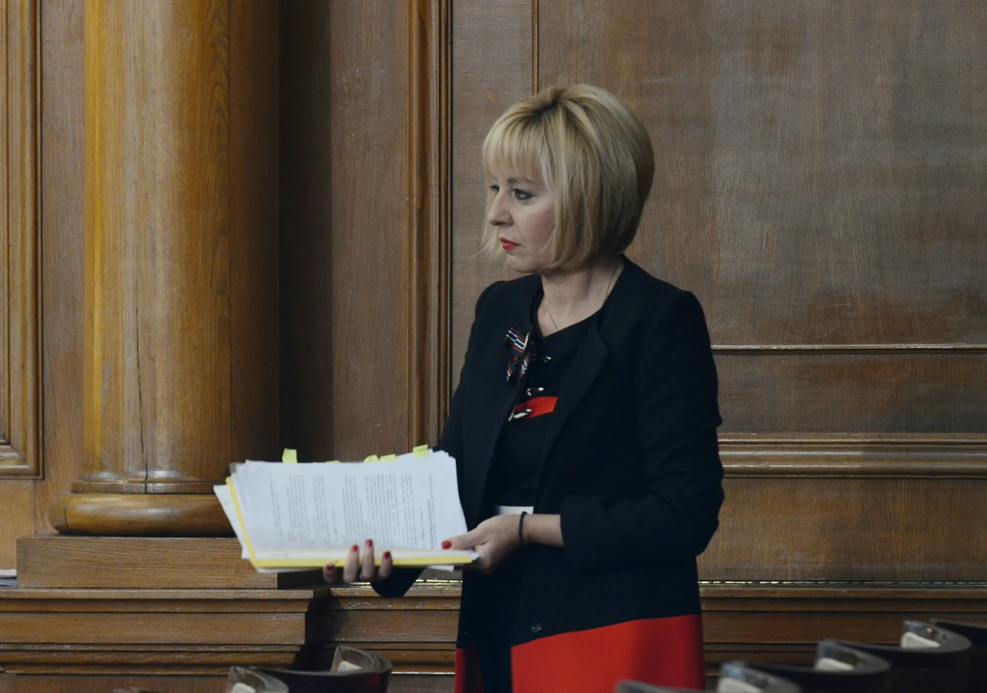 Парламент гласуване на промените в ГПК Мая Манолова
