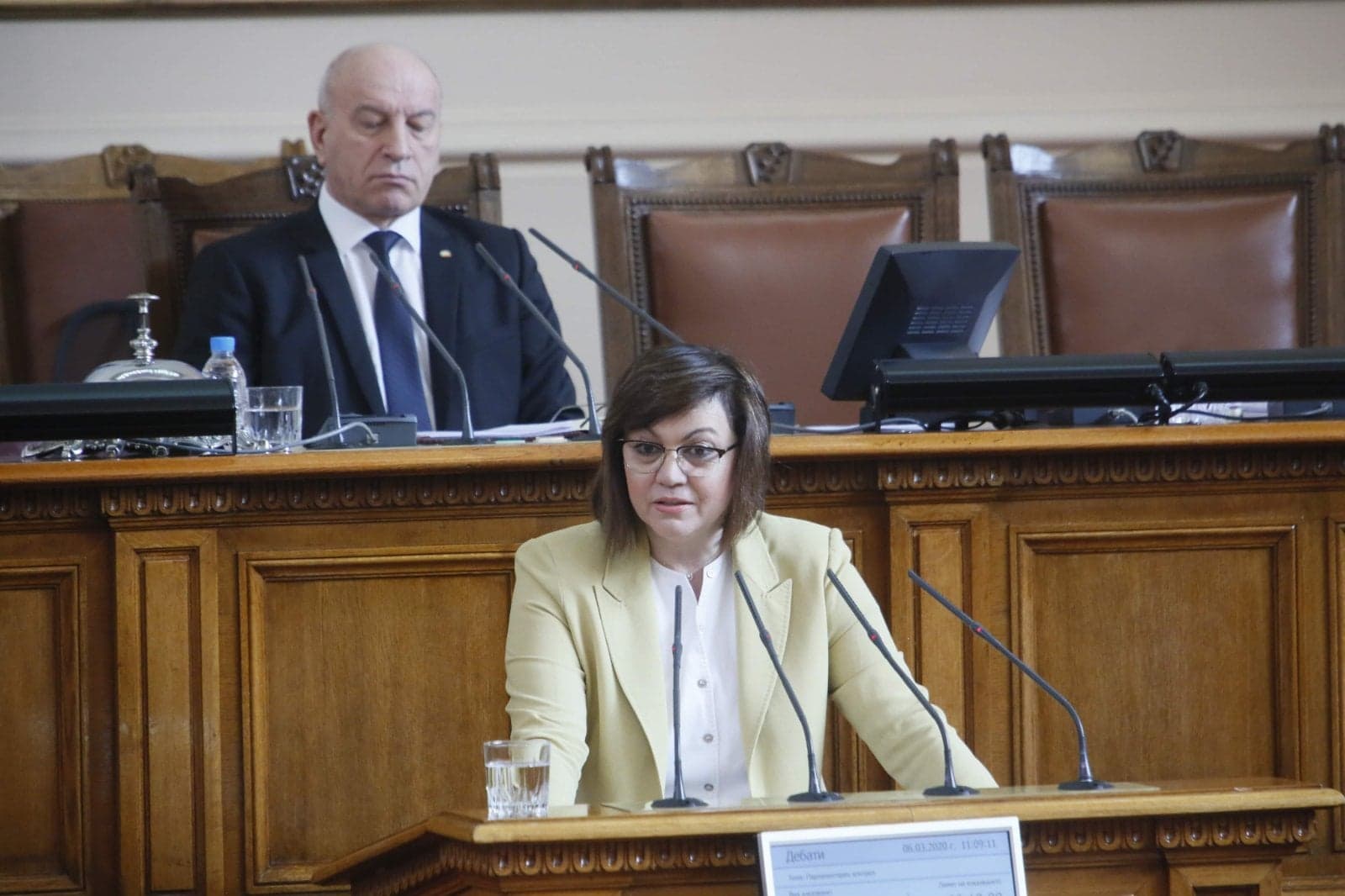 Корнелия Нинова