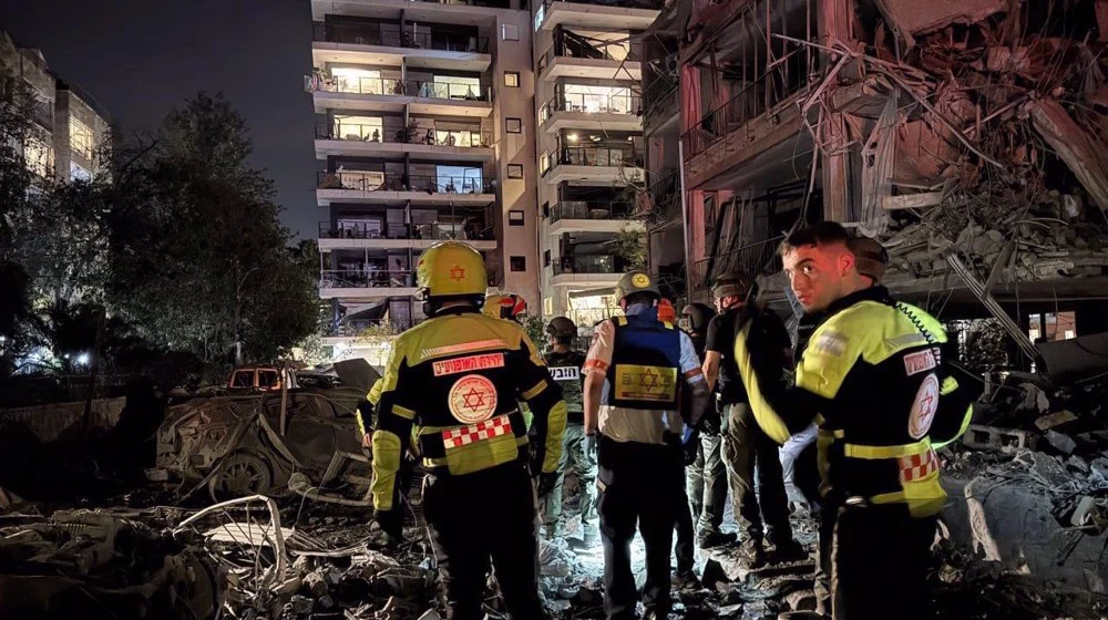 Щети за 3 млрд. долара са нанесли ракетните удари на Иран срещу Израел