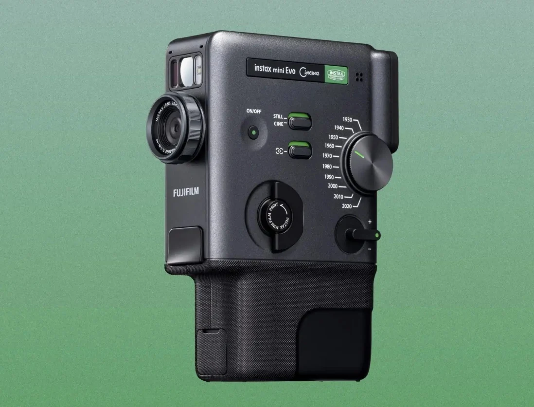6. instax mini evo cinema ot fujifilm