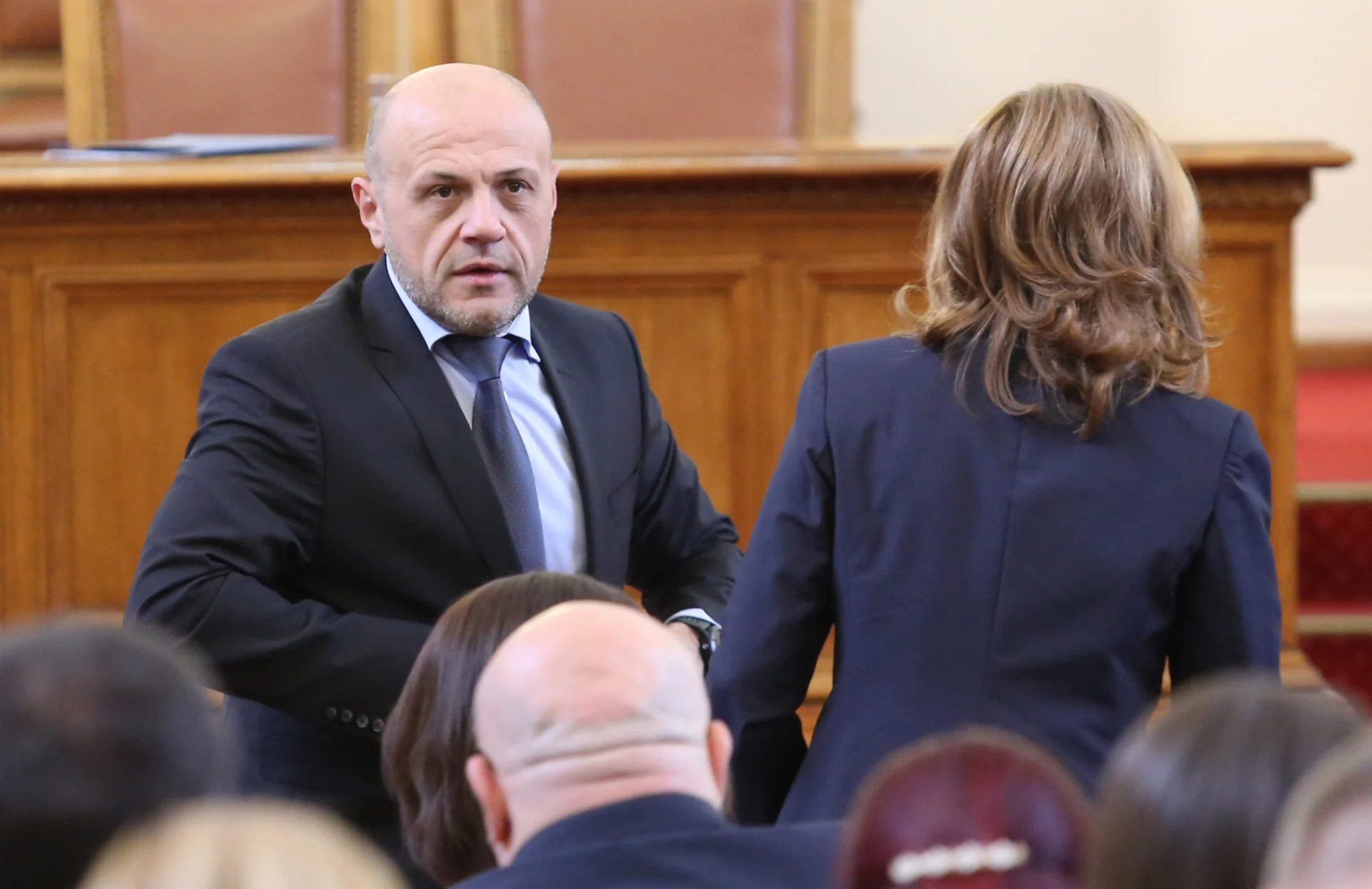 Парламент Томислав Дончев