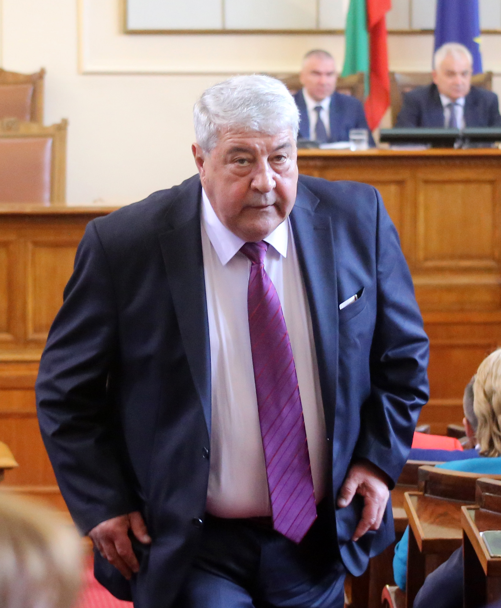 Парламент Спас Гърневски