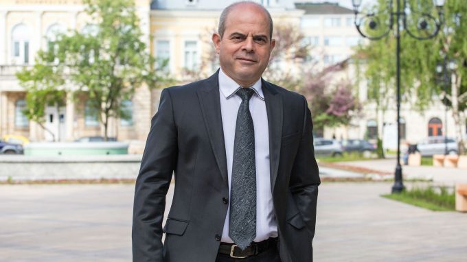 Пламен Стоилов
