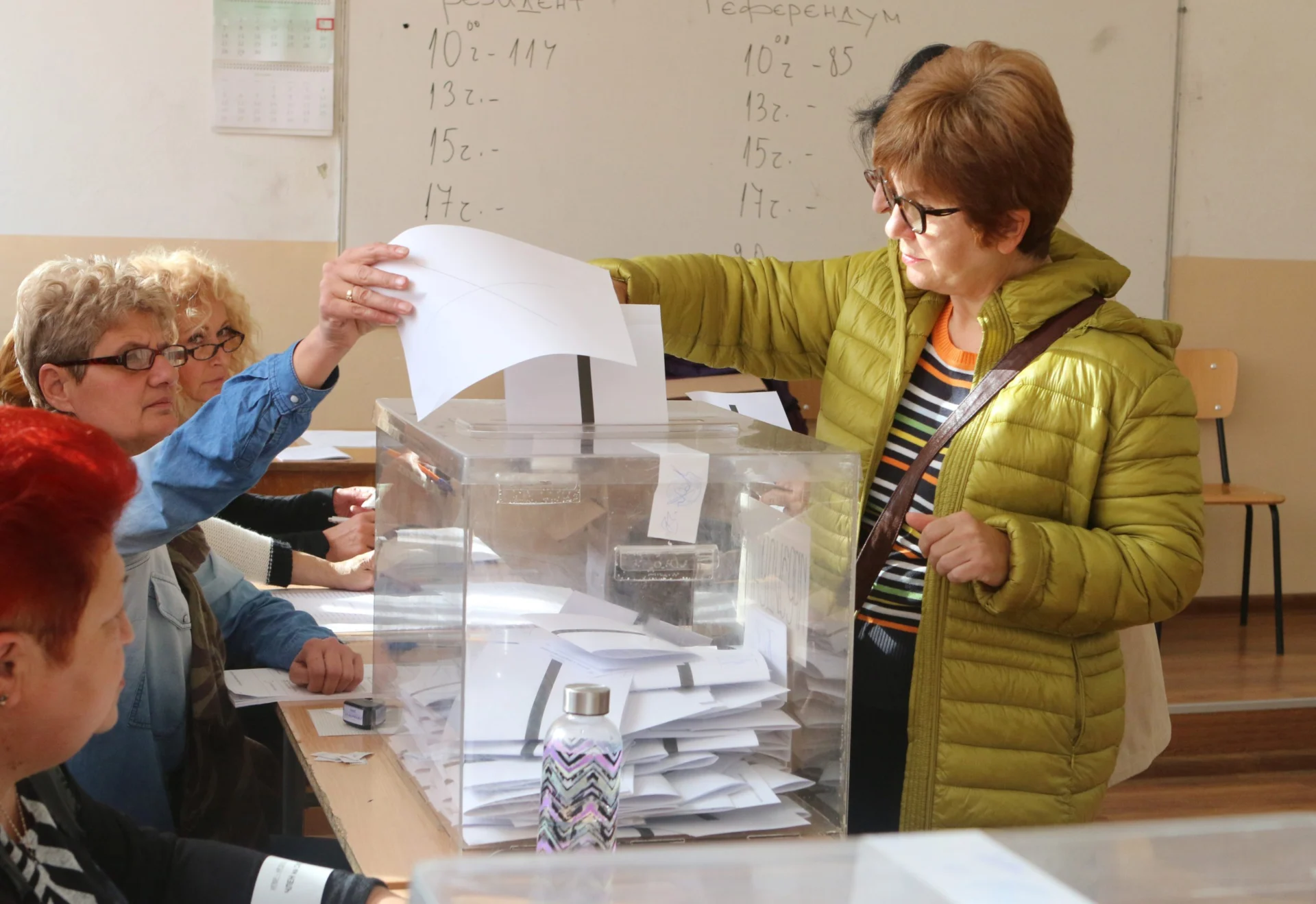 Избори 2016 гласуване
