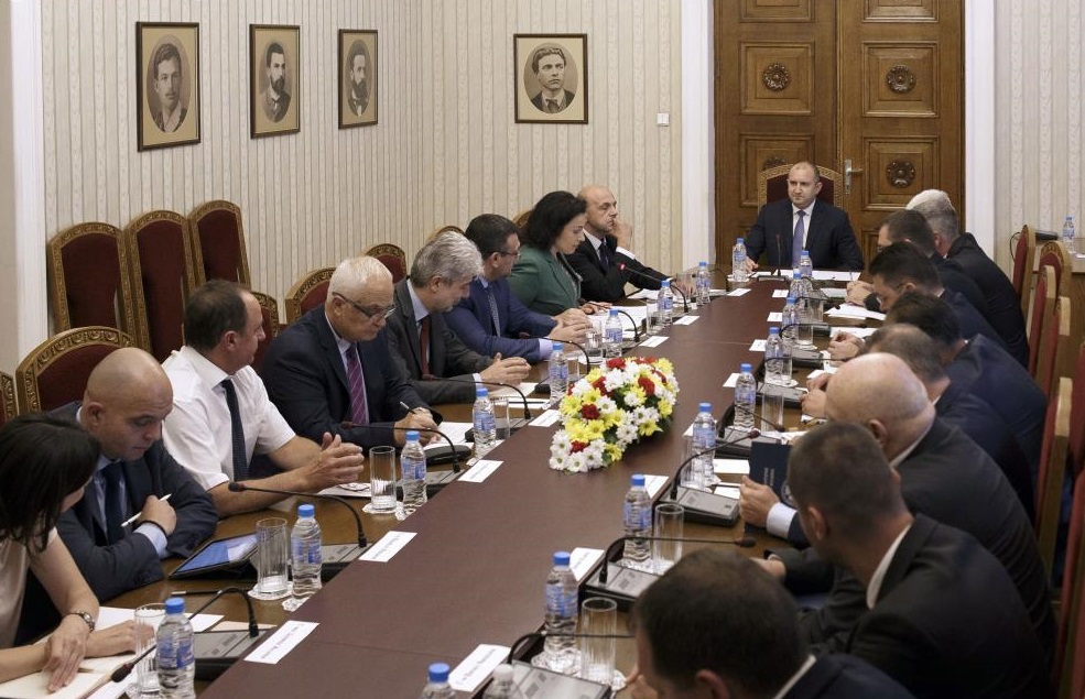 Среща за африканската чума по свинете при Румен Радев