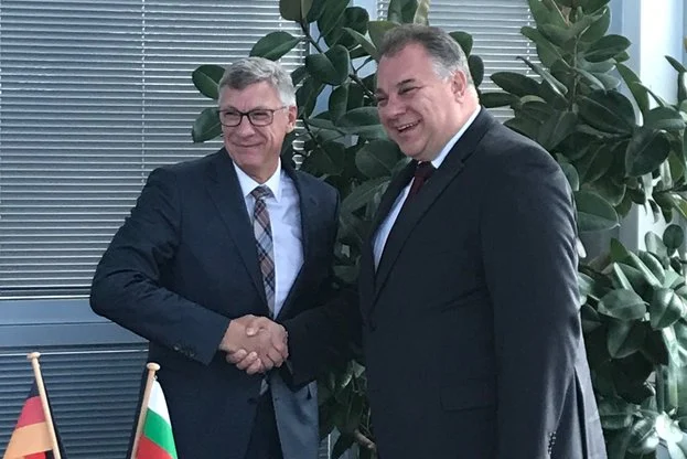 мирослав ненков