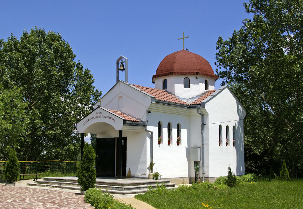 църква