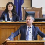 Парламент Делян Добрев
