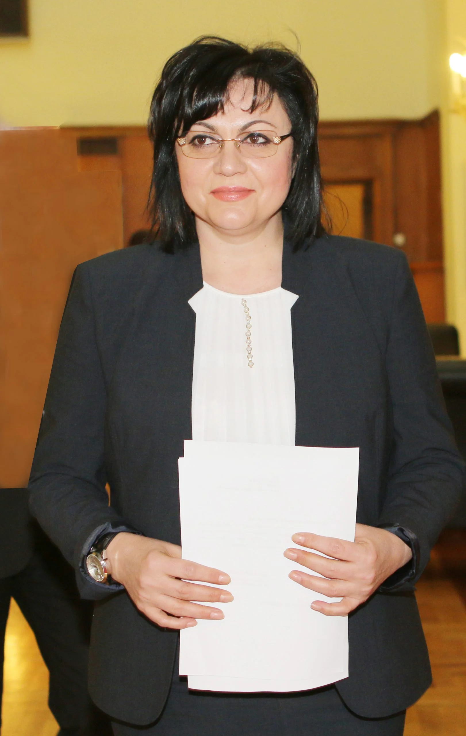 Корнелия Нинова БСП