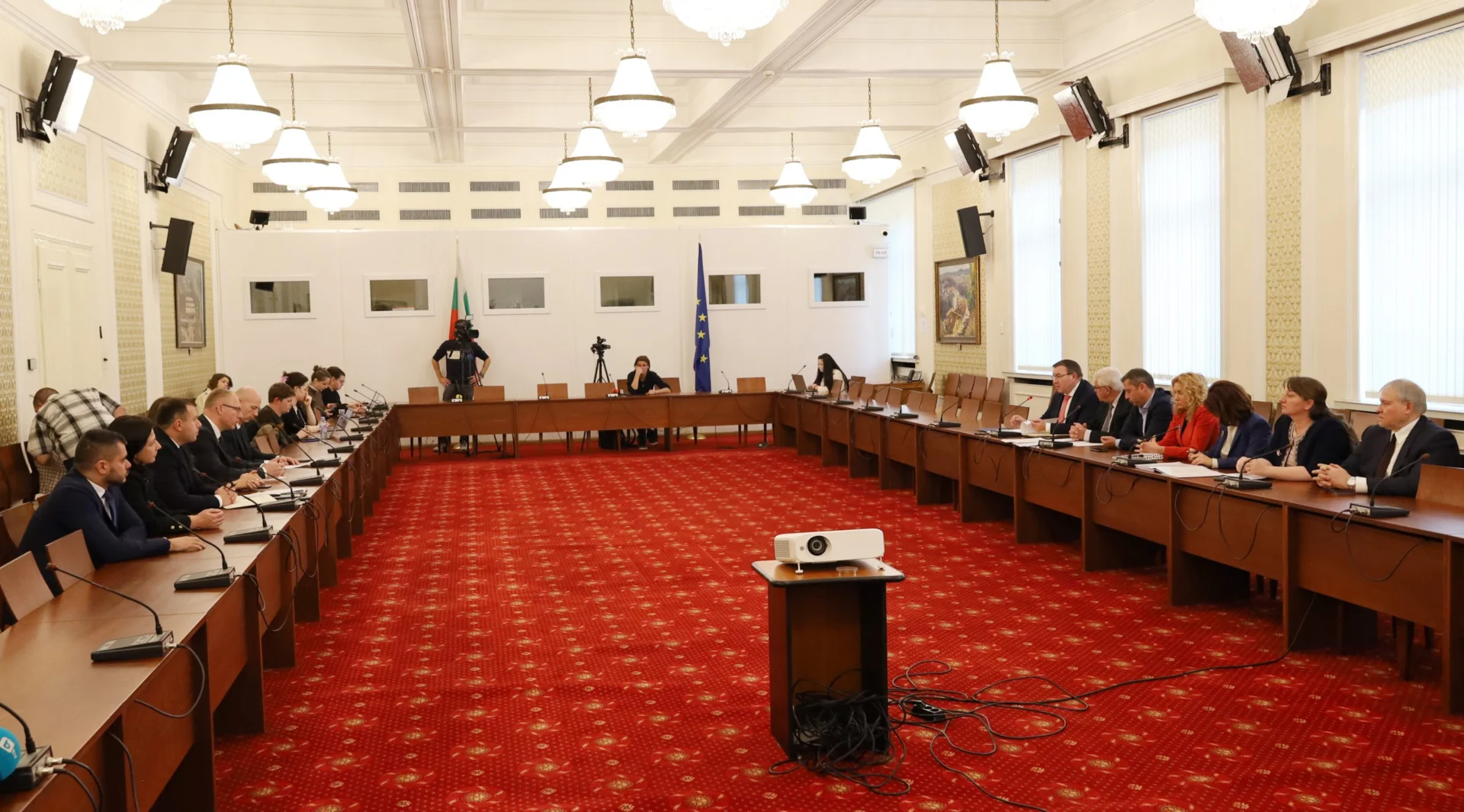 Среща Парламент ГЕРБ и Възраждане