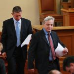 ПарламентИзбор за заместник-председатели на Сметната палата Валери Апостолов и Цветан Цветков по предложение на председателя на палатата проф. Валери Димитров. 102-ма депутати гласуваха “за”