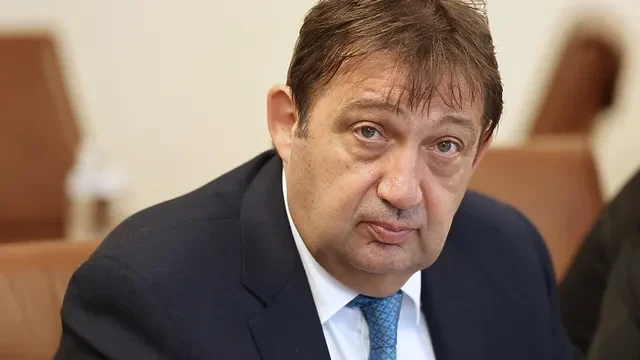 Свлачището край Пампорово - заради преовлажняване или строителство?