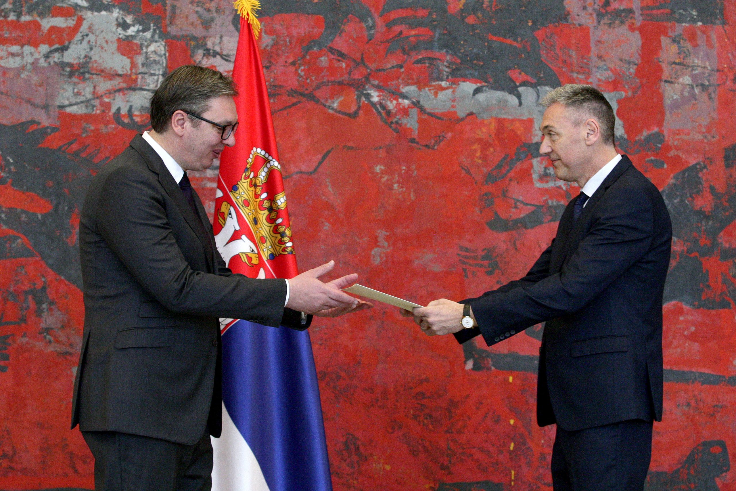 посланик Петко Дойков връчи акредитивните си песма на президента на Сърбия Александър Вучич