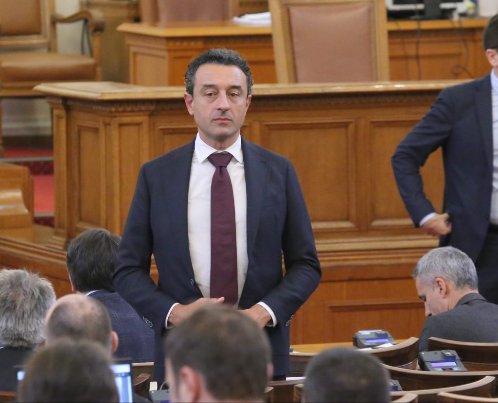 Парламент Даниел Лорер