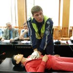300 оборудвани санитарни чанти за първа помощ получи МВР. Те ще дадат възможност на обучените полицаи за реално подпомагане на пострадалите