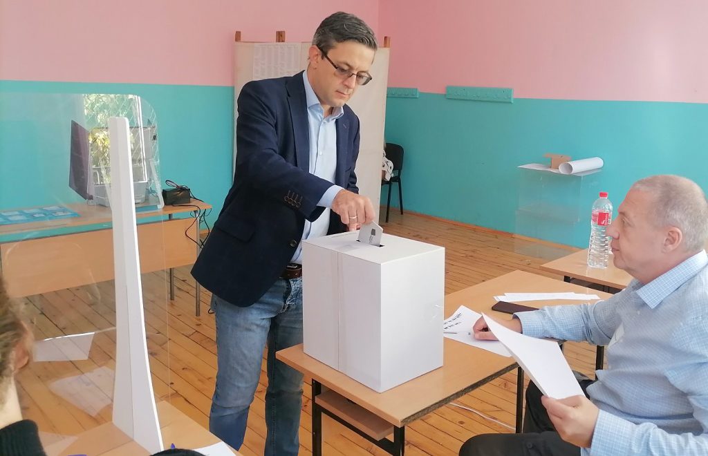 Българинът не е готов на 100% за машинно гласуване 8 Избори 2ри октомври 2022 Тома Биков