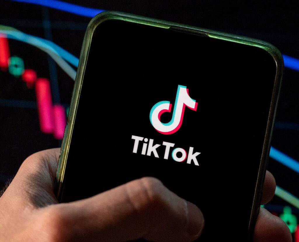 TikTok сащ