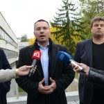 Ангел Джамбазки прави тест за наркотици