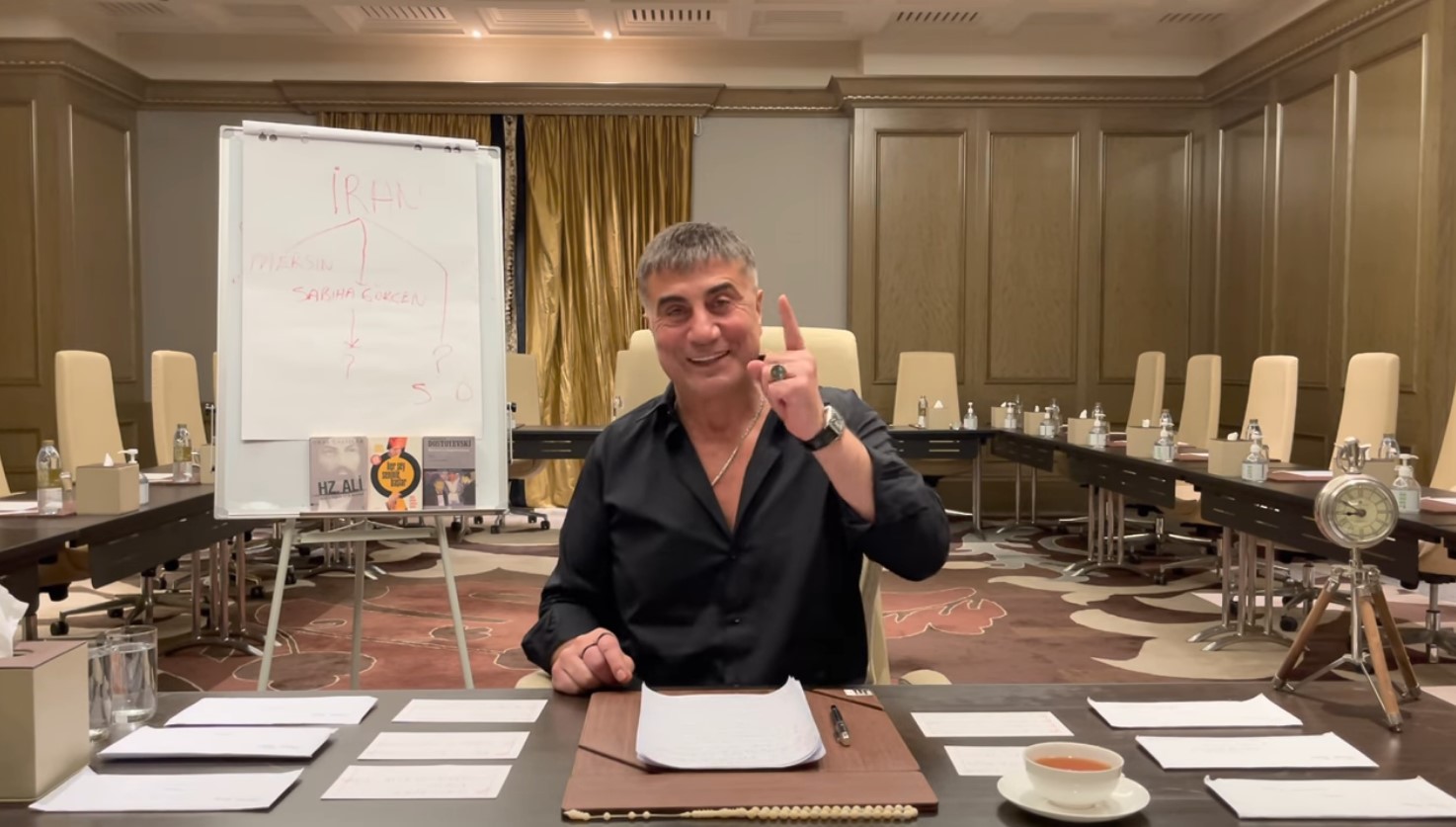 Седат Пекер