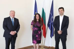 Херо Мустафа Светлан Стоев Кирил Петков