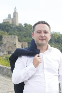 момчил иванов