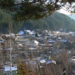 Изглед от високо към село Чуйпетлово и долината на Струма