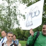 Протест пред Праламента "Няма да мълчим" - суджуци