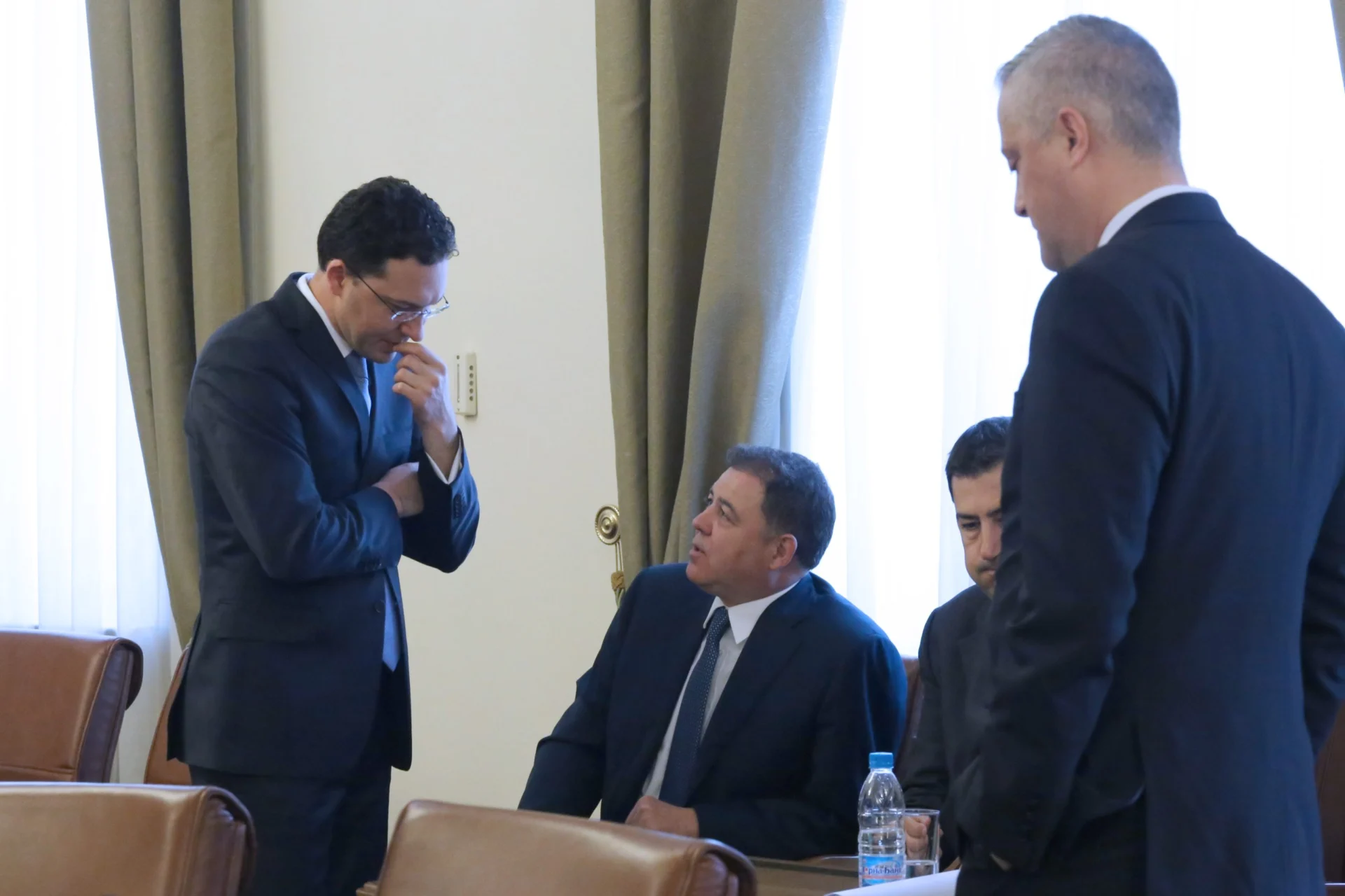 Министерски съвет заседание Даниел Митов мин. на външните работи Николай Ненчев мин.на отбараната Божидар Лукарски мин. на енергетиката