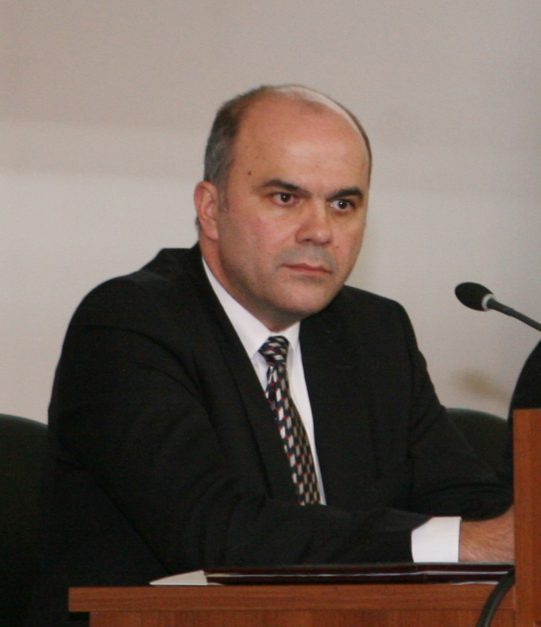 Бисер Петков - управител на НОИ