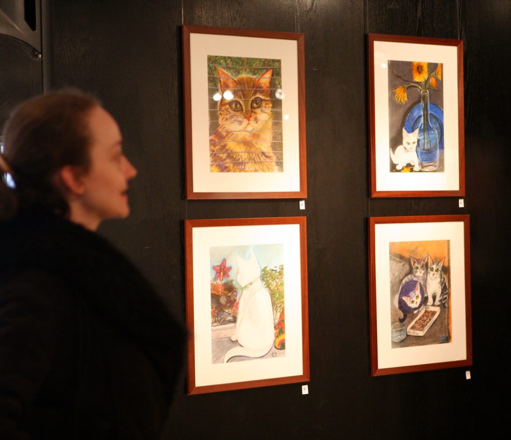 ГАЛЕРИЯ „СРЕДЕЦ” ИЗЛОЖБАТА „КОТКИТЕ” НА АЙНУР ПЕХЛИВАНЛЪ