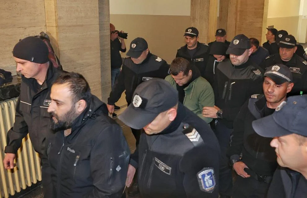 атентат