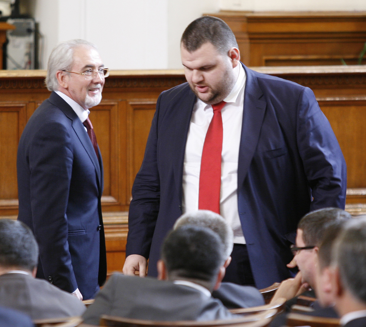 ПарламентКлетва на Пламен ОрешарскиЛютви Местан - ДПСДелян Пеевски - ДПС