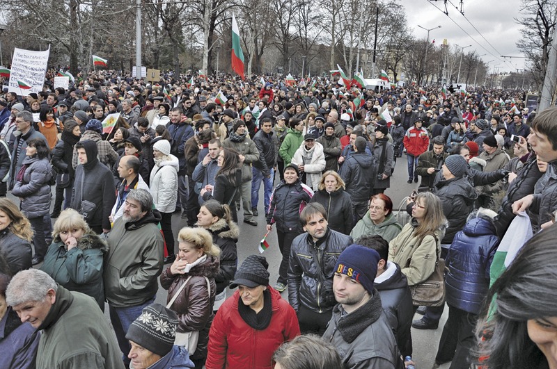 Февруарските протести уплашиха бившата власт