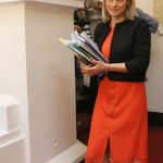 Парламент Ива Митева