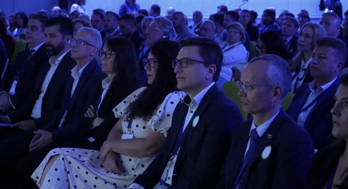 "Продължаваме промяната" избира ръководство и пише нов устав