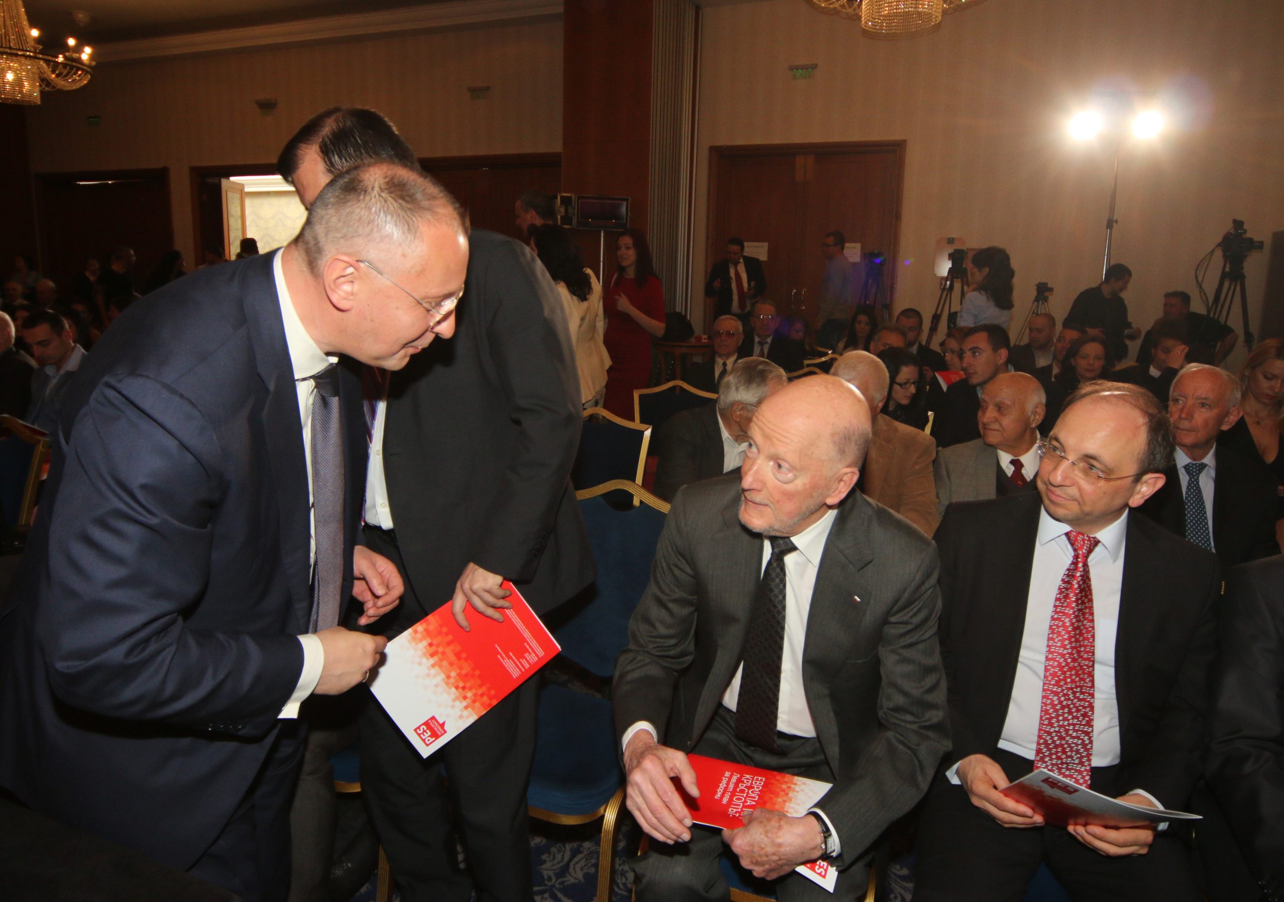 „Европа на кръстопът – левият план за реформи“