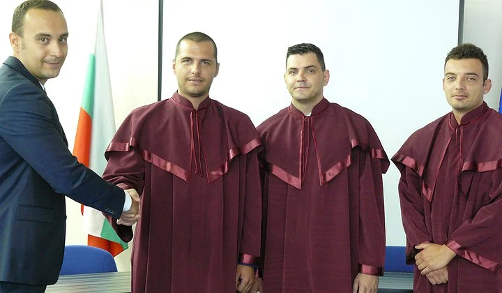 Встъпване_на_прокурори