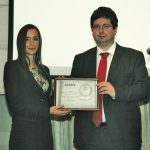 Министърът на финансите Петър Чобанов връчи грамотата за най-успешен управител на дружество - инвестиционен посредник за 2013 година. Отличието получи Радослава Масларска - председател на съвета на директорите на “Елана Трейдинг”.
