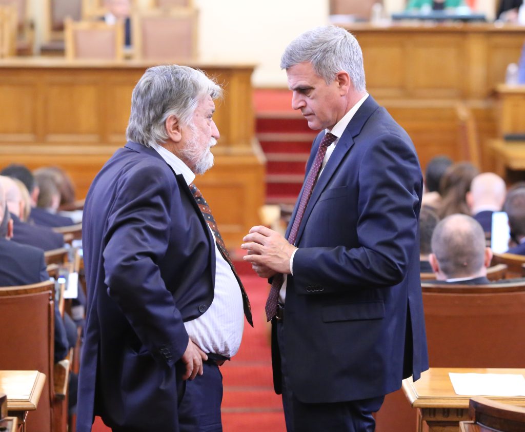 Парламент Вежди Рашидов