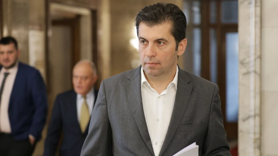 Кирил Петков е подал молба отсъствията му в НС да бъдат извинени, оставката - в понеделник