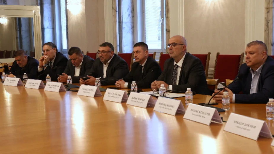 Вътрешната комисия отхвърли ветото на президента върху промените в Закона за ДАНС