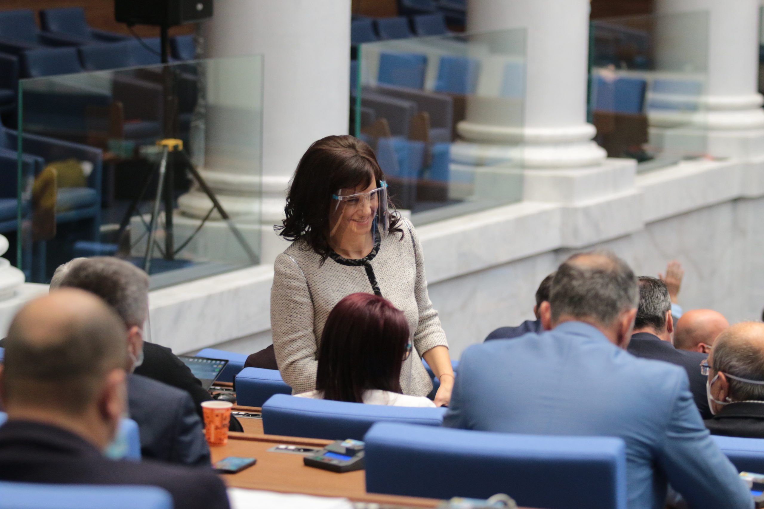 Парламент бюджет
