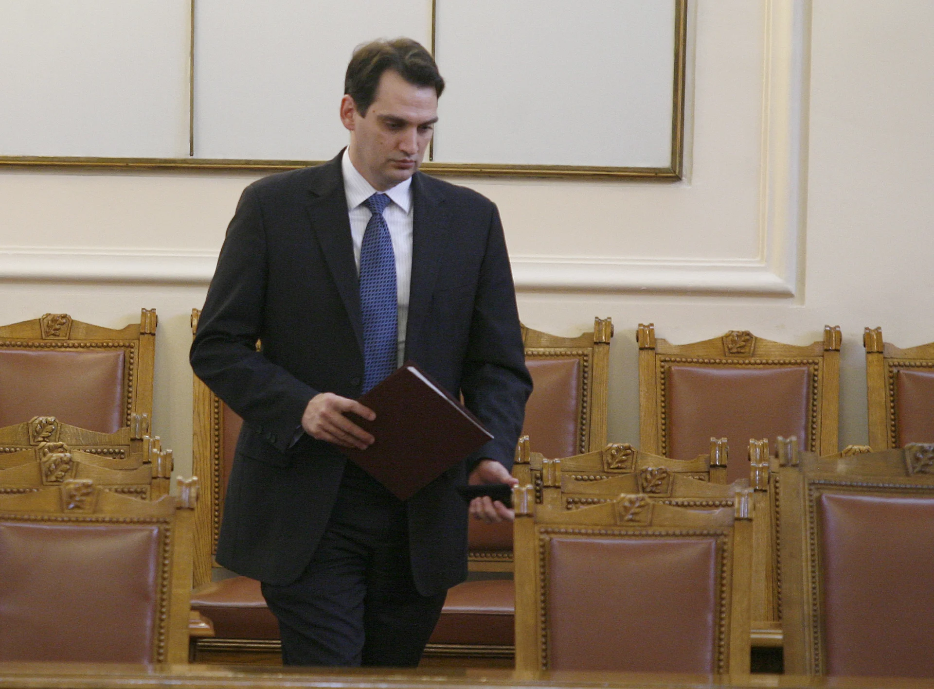 Народно събрание Васил Щонов - мин. на икономиката и енергетиката