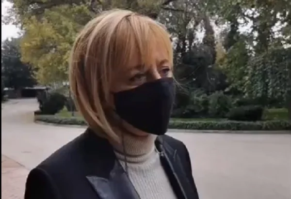 Мая Манолова
