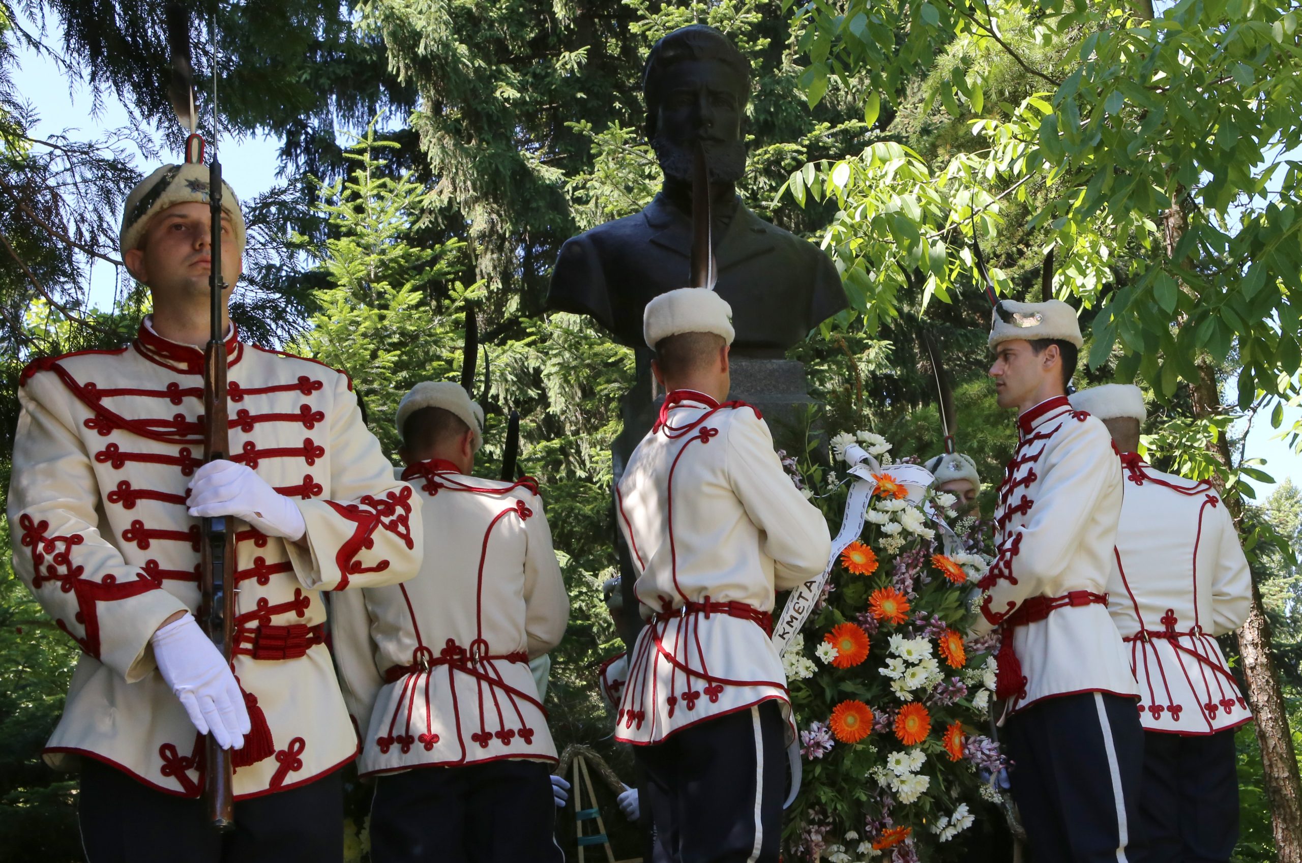 2 юни Чествания пред Паметник на Христо Ботев